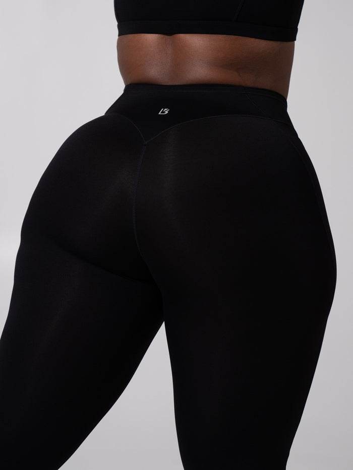 Airbrush Multi Pocket Legging - Onyx Black