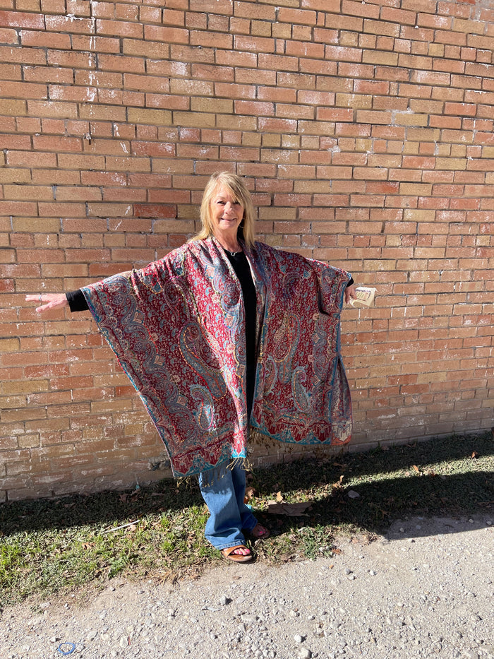 Burgundy Love Jay Poncho