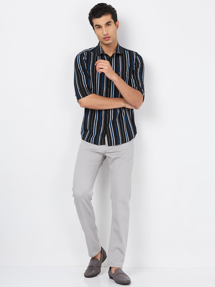 Full sleeves Slim Fit Black Structured Striper Shirt