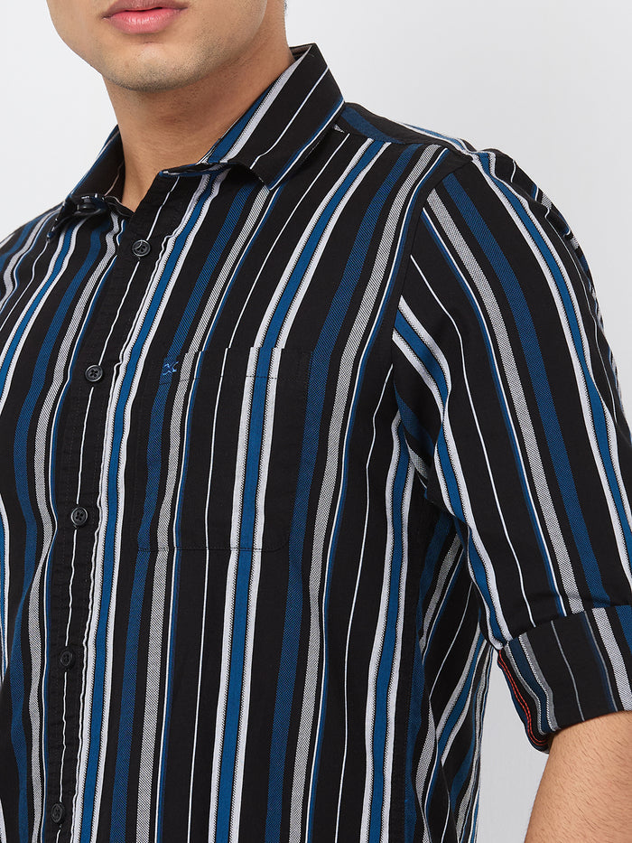 Full sleeves Slim Fit Black Structured Striper Shirt