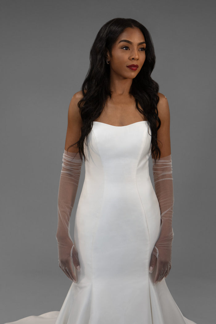 Hayley Tulle Bridal Gloves - Accessory - Grace and Goddess