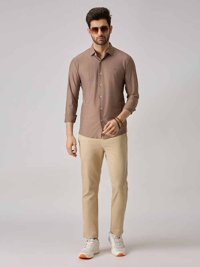 Men's Khaki Solid Slim Fit Shirts