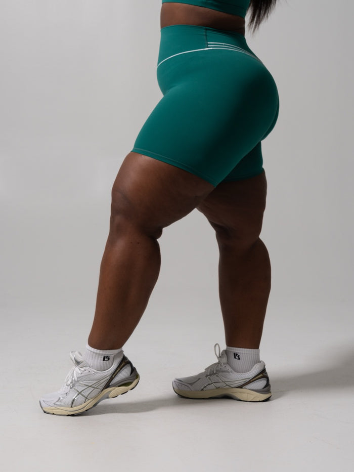 Micro Legacy Short 6" - Fresh and White