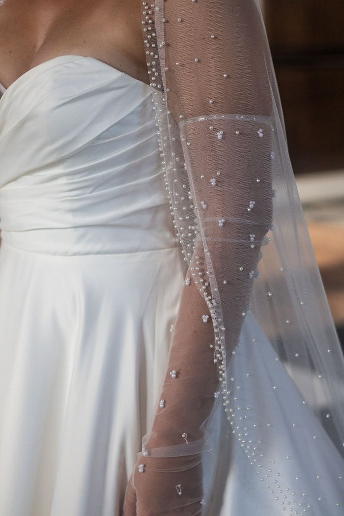 Nellie Tulle and Pearl Bridal Gloves - Accessory - Grace and Goddess