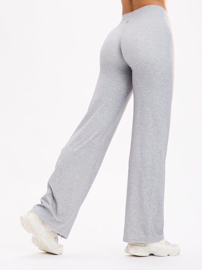 Poshknit Straight Leg Pant - Platinum