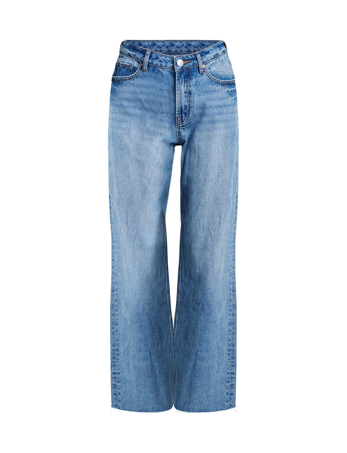 The SACHA JEAN - MID BLUE from TIGERMIST are high-waisted blue denim jeans with a relaxed straight leg and subtle thigh fading. They feature front and back pockets, a button, and a zip closure, with a light wash finish for a casual appearance.