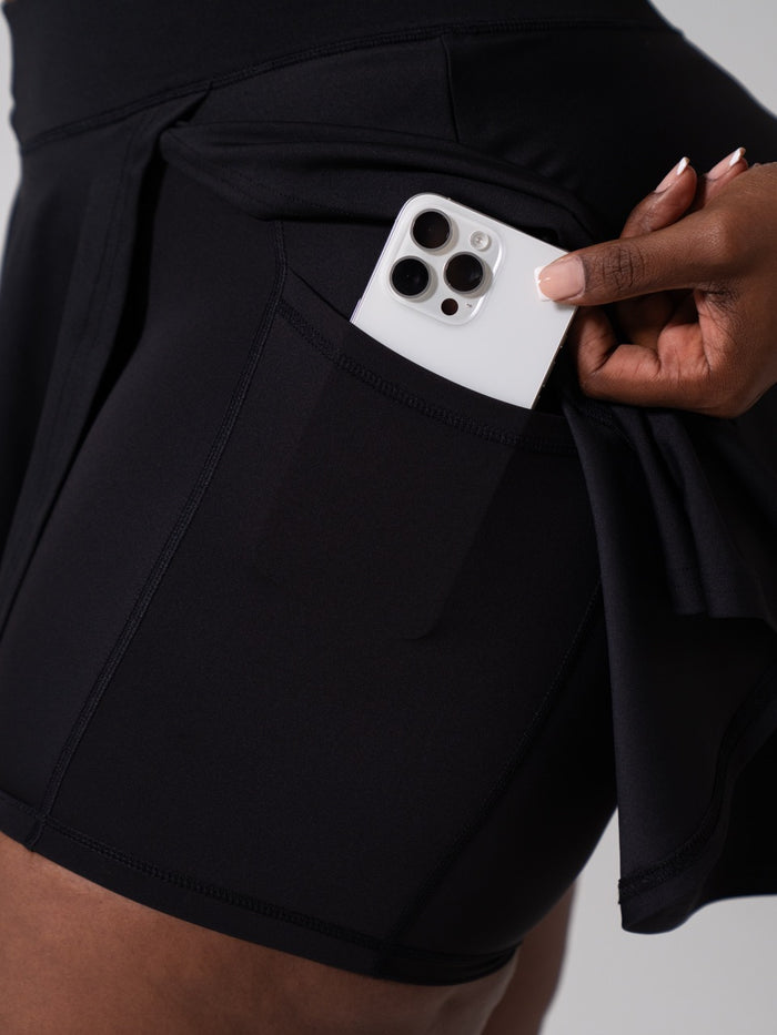 Served Skort - Onyx Black